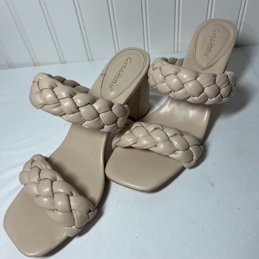 Gibson Cream Heels with Braided Design